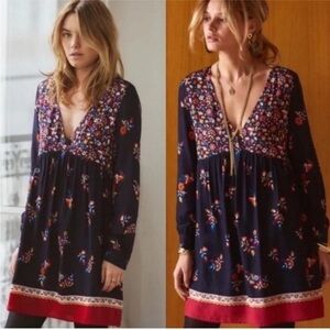Sezane Navy and Red Floral V-Neck Tunic